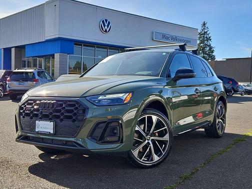 District Green Metallic 2023 Audi SQ5 3.0T Premium Plus