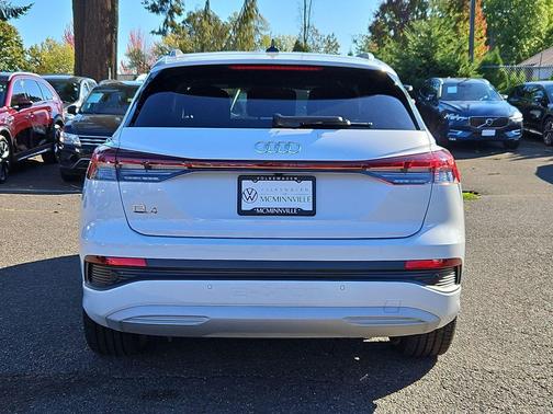 2023 Audi Q4 e-tron Premium 40 RWD