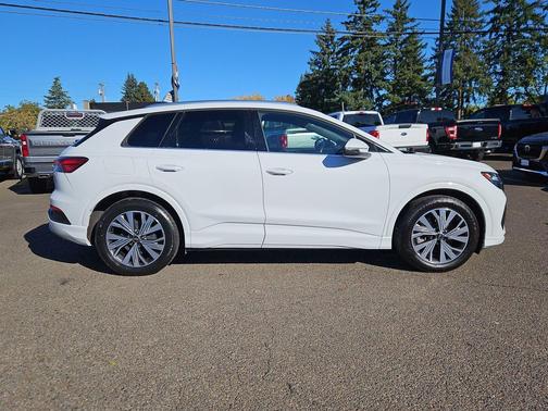 2023 Audi Q4 e-tron Premium 40 RWD