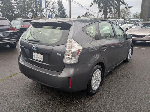 2014 Toyota Prius v Two