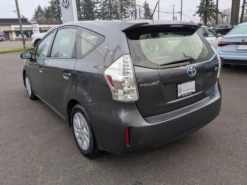 2014 Toyota Prius v Two