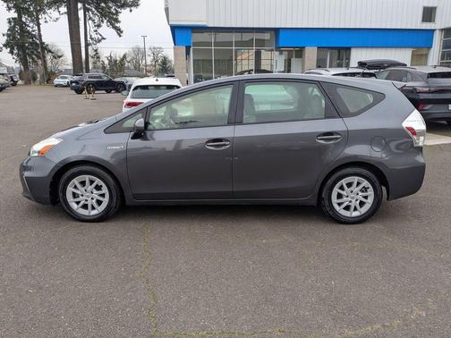 2014 Toyota Prius v Two