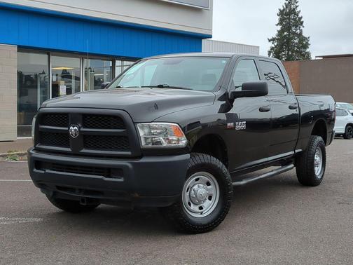 2018 RAM 2500 Tradesman Crew Cab 4x4 6'4' Box