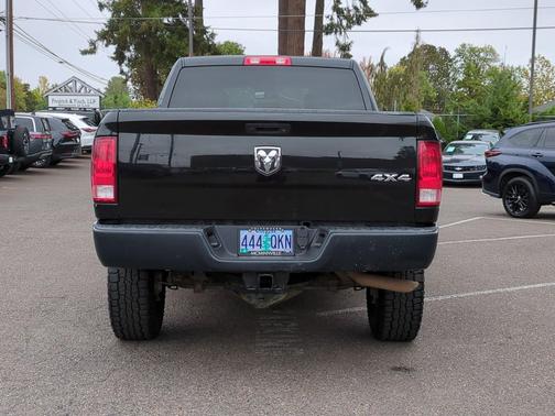 2018 RAM 2500 Tradesman Crew Cab 4x4 6'4' Box
