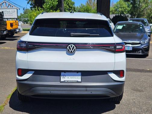 Pure White 2023 Volkswagen ID.4 Pro