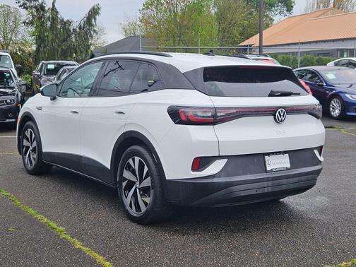 Pure White 2023 Volkswagen ID.4 Pro