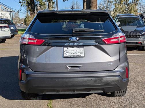 2021 Ford Edge SE