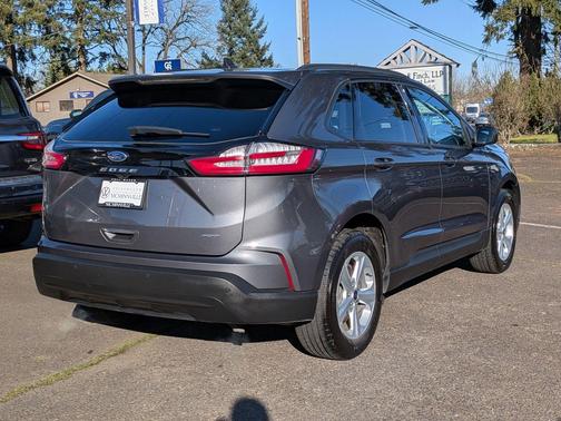 2021 Ford Edge SE