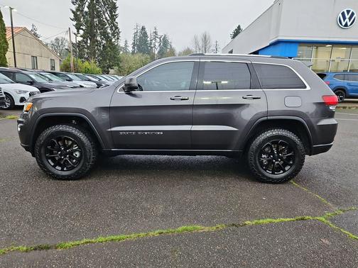 2021 Jeep Grand Cherokee Laredo