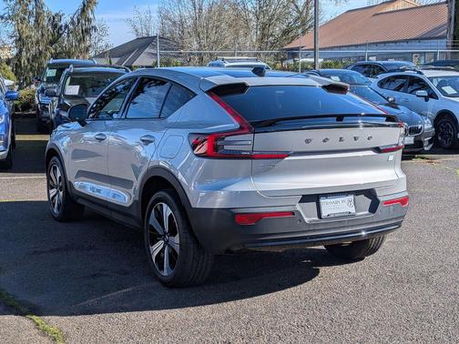 2023 Volvo C40 Recharge Pure Electric Twin Plus