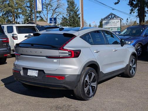 2023 Volvo C40 Recharge Pure Electric Twin Plus