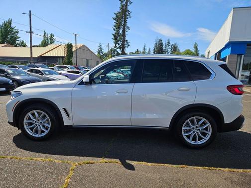 Alpine White 2019 BMW X5 xDrive40i