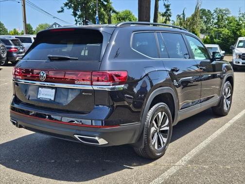 2025 Volkswagen Atlas 2.0T SE