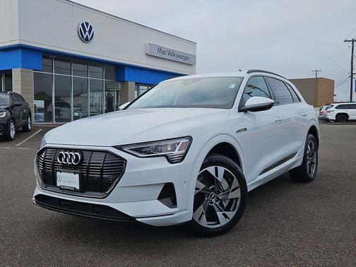 2021 Audi e-tron Premium