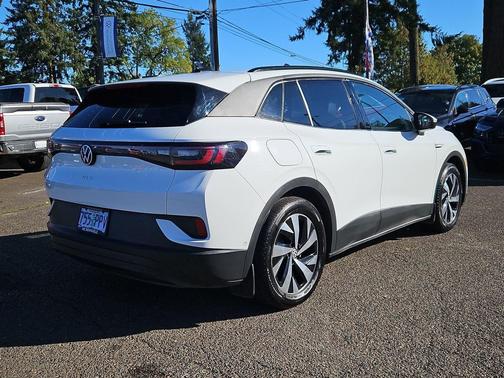 2023 Volkswagen ID.4 Pro