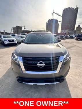 2024 Nissan Pathfinder Platinum