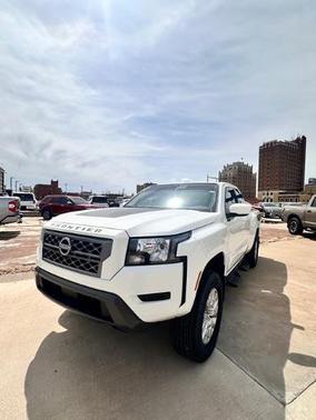 2023 Nissan Frontier SV