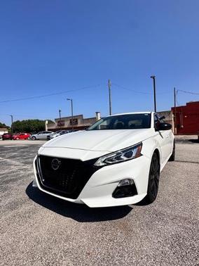 2022 Nissan Altima 2.5 SR