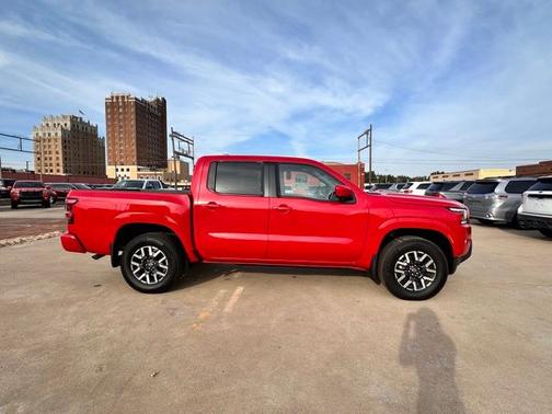 2024 Nissan Frontier SL