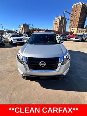 2024 Nissan Pathfinder SV