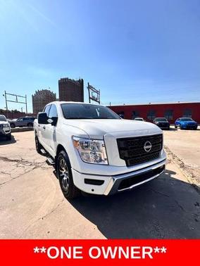 2024 Nissan Titan SV