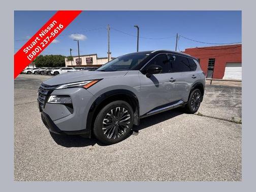Boulder Gray Metallic 2024 Nissan Rogue Platinum