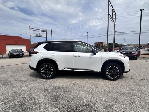 2024 Nissan Rogue Platinum