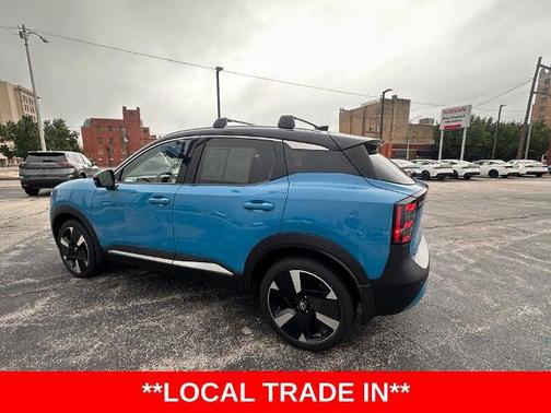 2t Ice Blk Roof 2025 Nissan Kicks SR