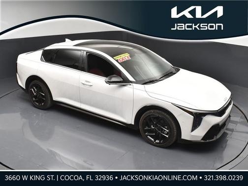 Snow White Pearl 2025 Kia K4 GT-Line Turbo Sedan