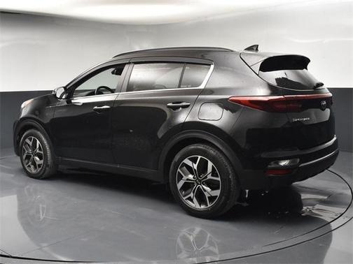 2022 Kia Sportage EX