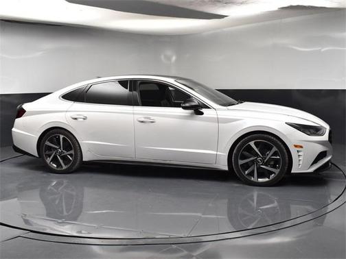 2022 Hyundai SONATA SEL Plus