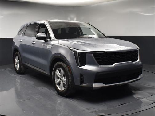 2025 Kia Sorento LX
