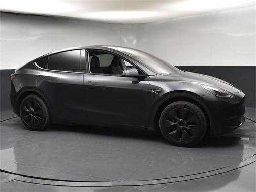 2024 Tesla Model Y Long Range Dual Motor All-Wheel Drive