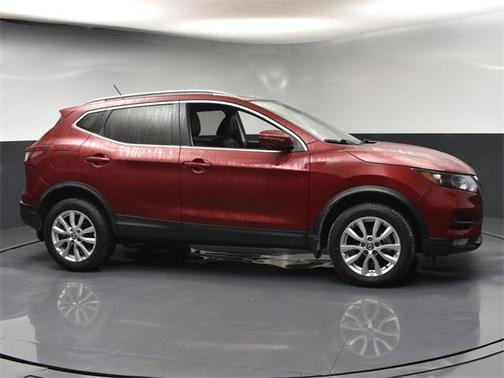 2022 Nissan Rogue Sport SV