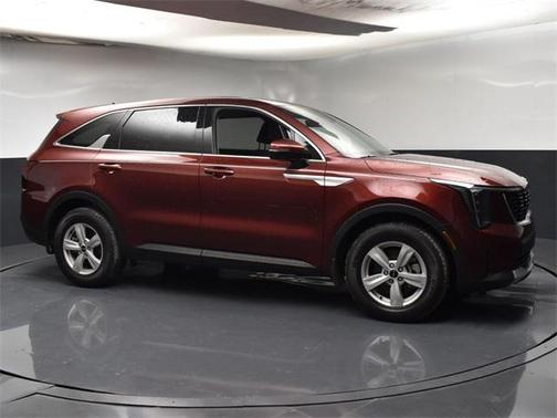 2025 Kia Sorento LX