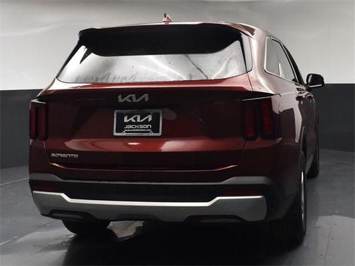 2025 Kia Sorento LX