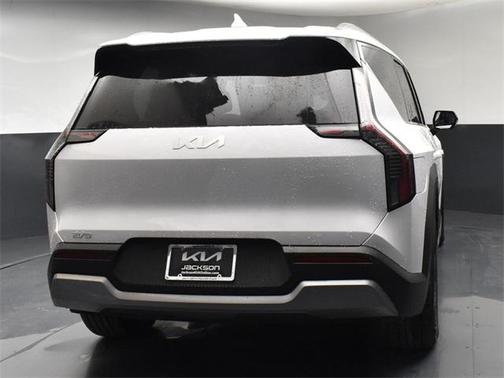 2025 Kia EV9 Wind