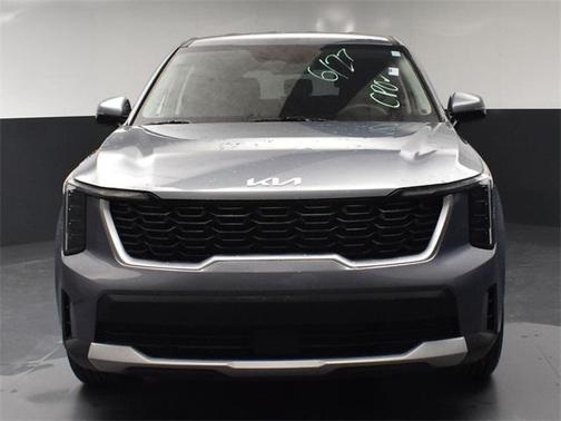2025 Kia Sorento LX