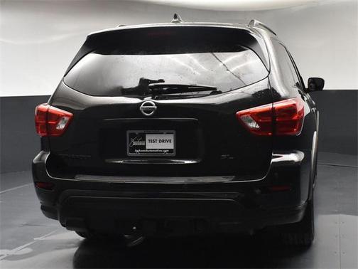 2020 Nissan Pathfinder SL 2WD