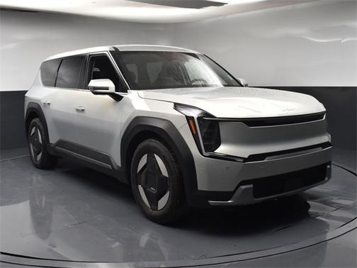 2024 Kia EV9 Light Long Range