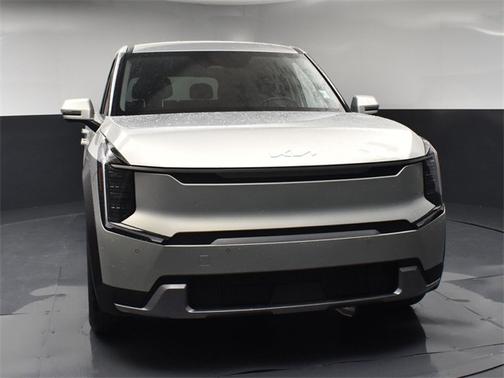2024 Kia EV9 Light Long Range
