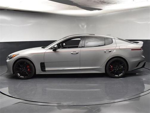 2022 Kia Stinger GT2