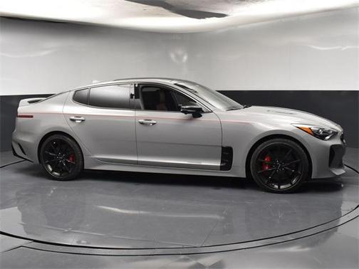 2022 Kia Stinger GT2