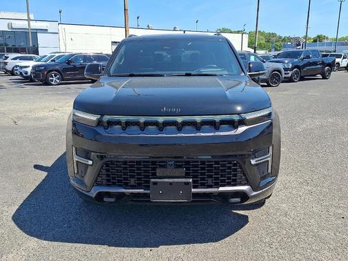 Gloss Black 2026 Jeep Grand Wagoneer Summit Obsidian