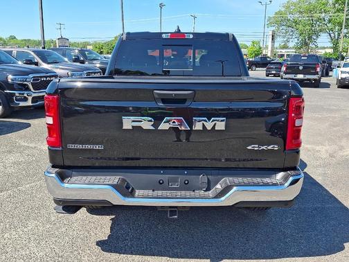 Diamond Black 2026 RAM 1500 Big Horn/Lone Star