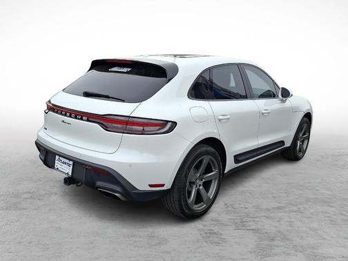 White 2023 Porsche Macan Base