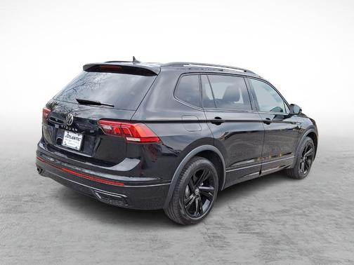 2024 Volkswagen Tiguan 2.0T SE R-Line Black