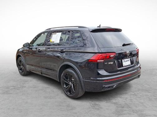 2024 Volkswagen Tiguan 2.0T SE R-Line Black