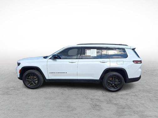 Bright White Clearcoat 2024 Jeep Grand Cherokee L Laredo