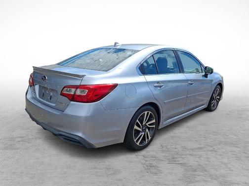 Ice Silver Metallic 2018 Subaru Legacy 2.5i Sport
